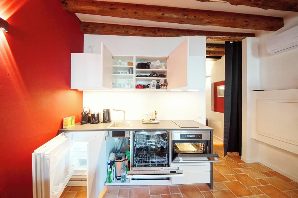 Apartment, Canal View | Living area | Flat-screen TV