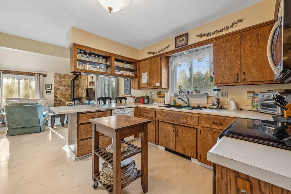 Kitchen is well appointed