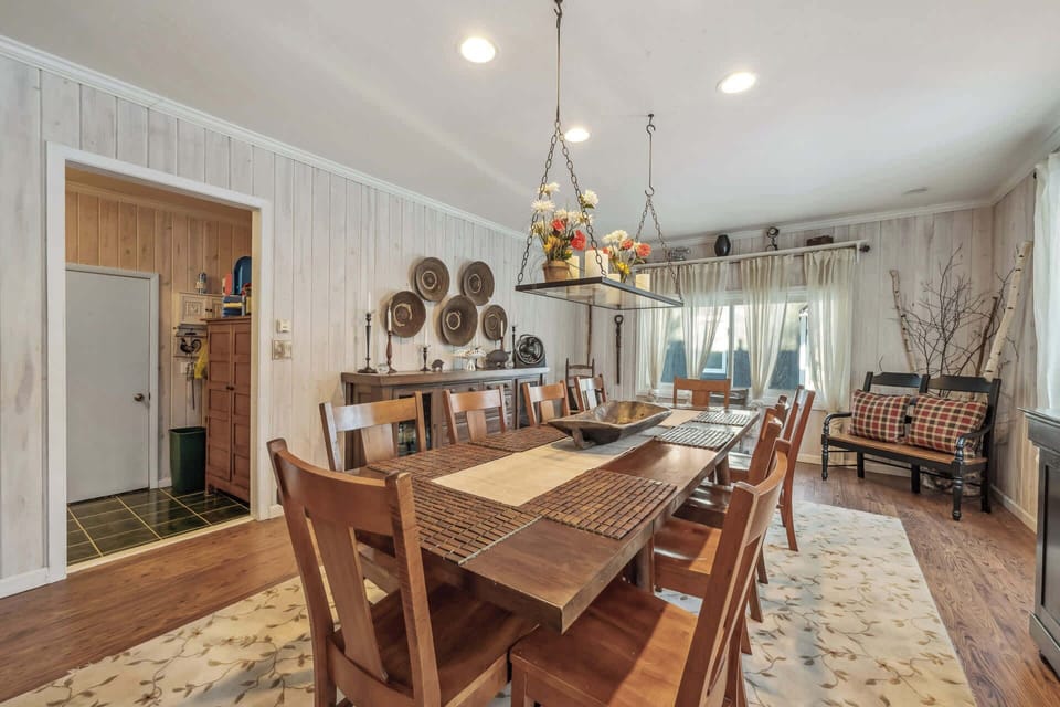 dining table with seating for 10