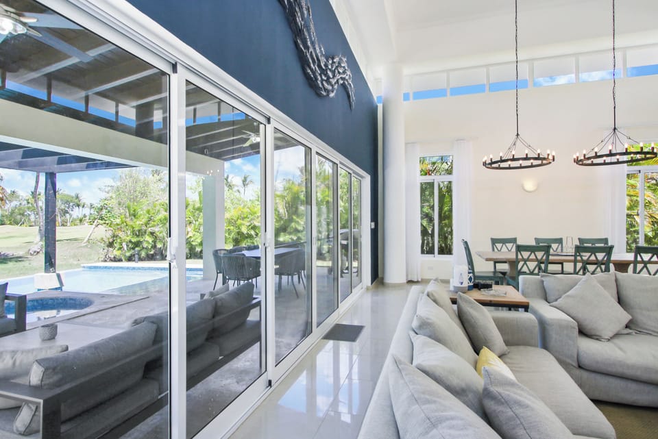 Comfort Villa, Patio, Garden View | Living area | Plasma TV