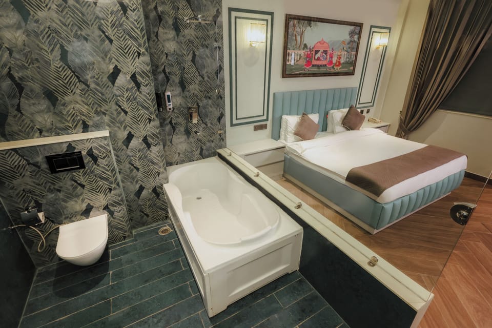 Family Suite, Courtyard View | Premium bedding, minibar, in-room safe, desk