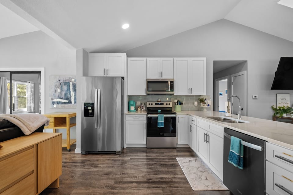 Additional space in the sideboard cabinets to place your groceries!