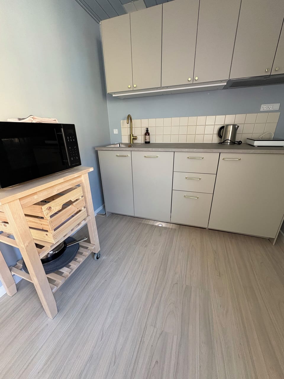 Comfort Studio | Private kitchen | Highchair