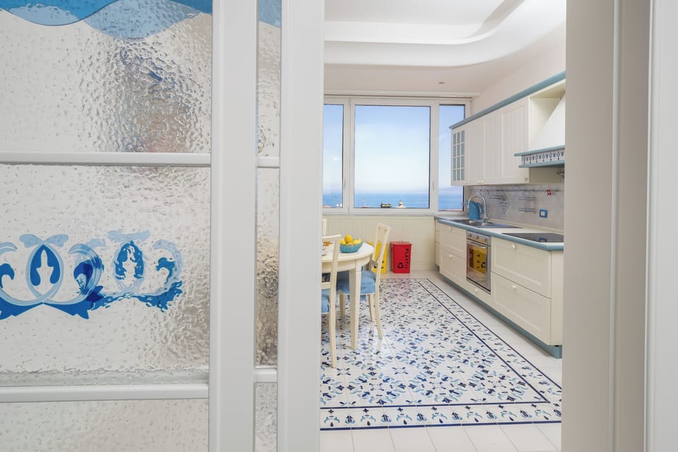 Luxury Apartment, Sea View | Private kitchen | Espresso maker, electric kettle