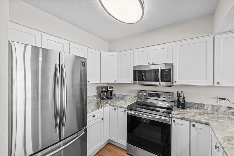 Fully renovated kitchen