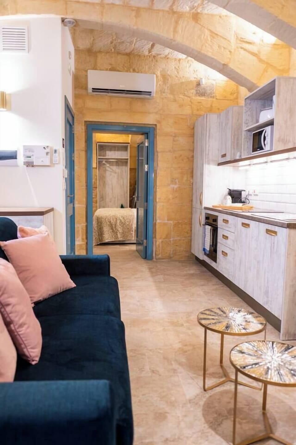 Kitchen (1)