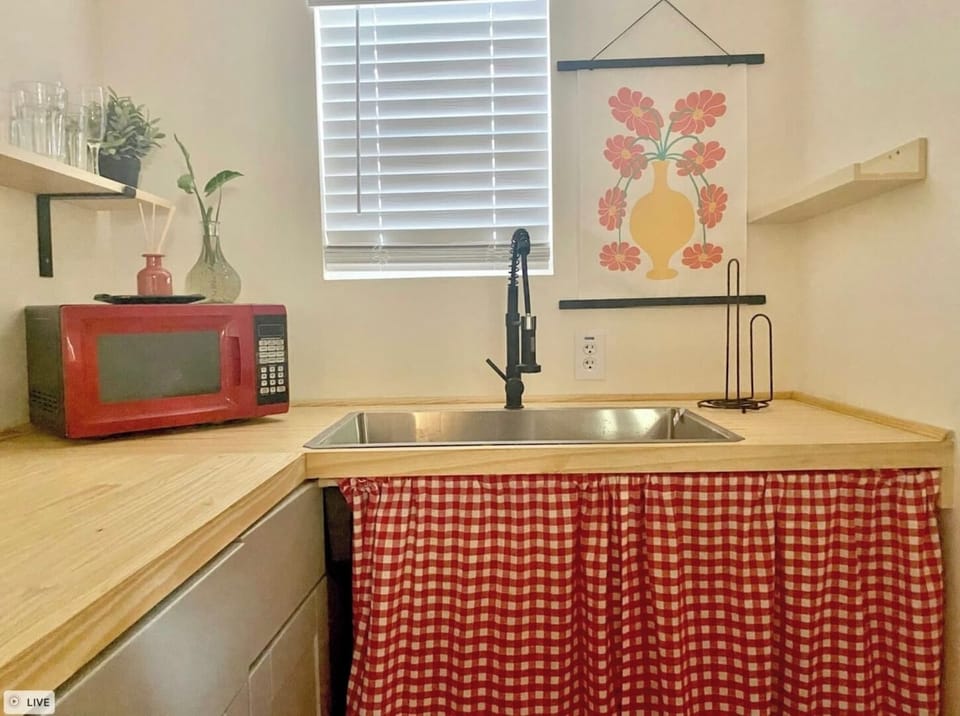Kitchenette