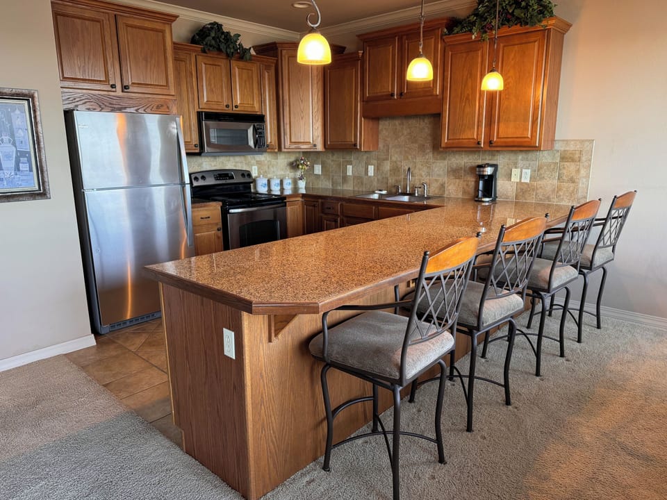 Full Kitchen