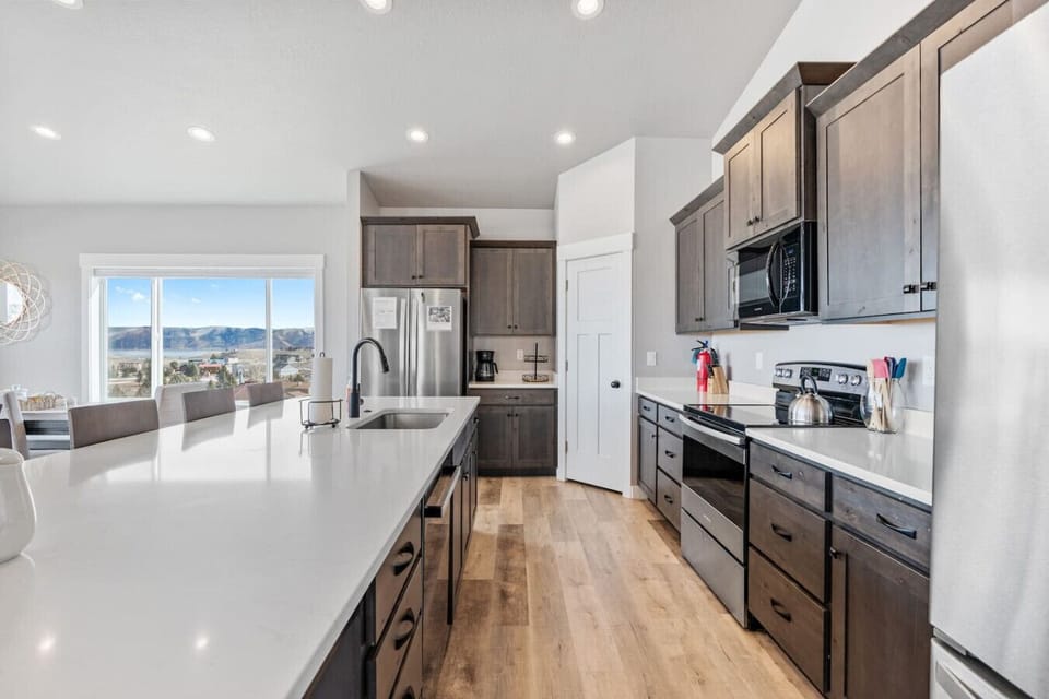 Full Kitchen