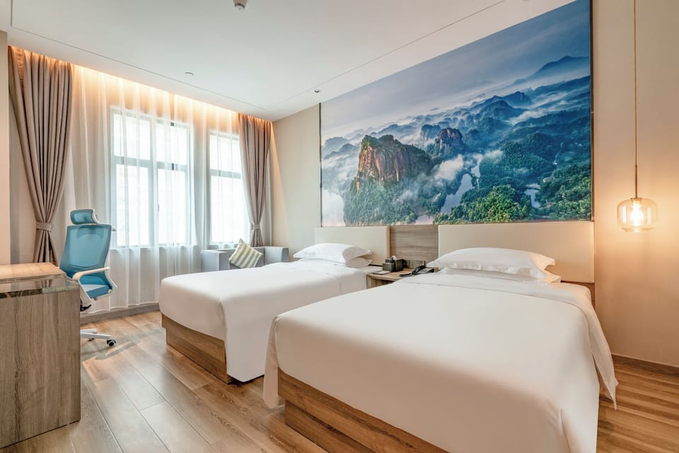 Classic Twin Room | Premium bedding, memory foam beds, desk, laptop workspace