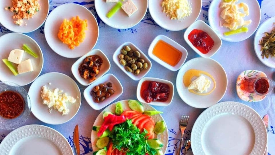 Free daily cooked-to-order breakfast