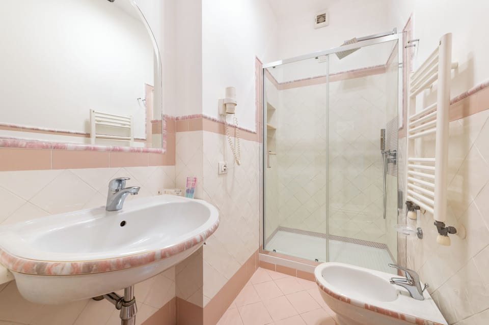 Double Room, Balcony, Garden View | Bathroom | Hair dryer, bidet, towels, soap