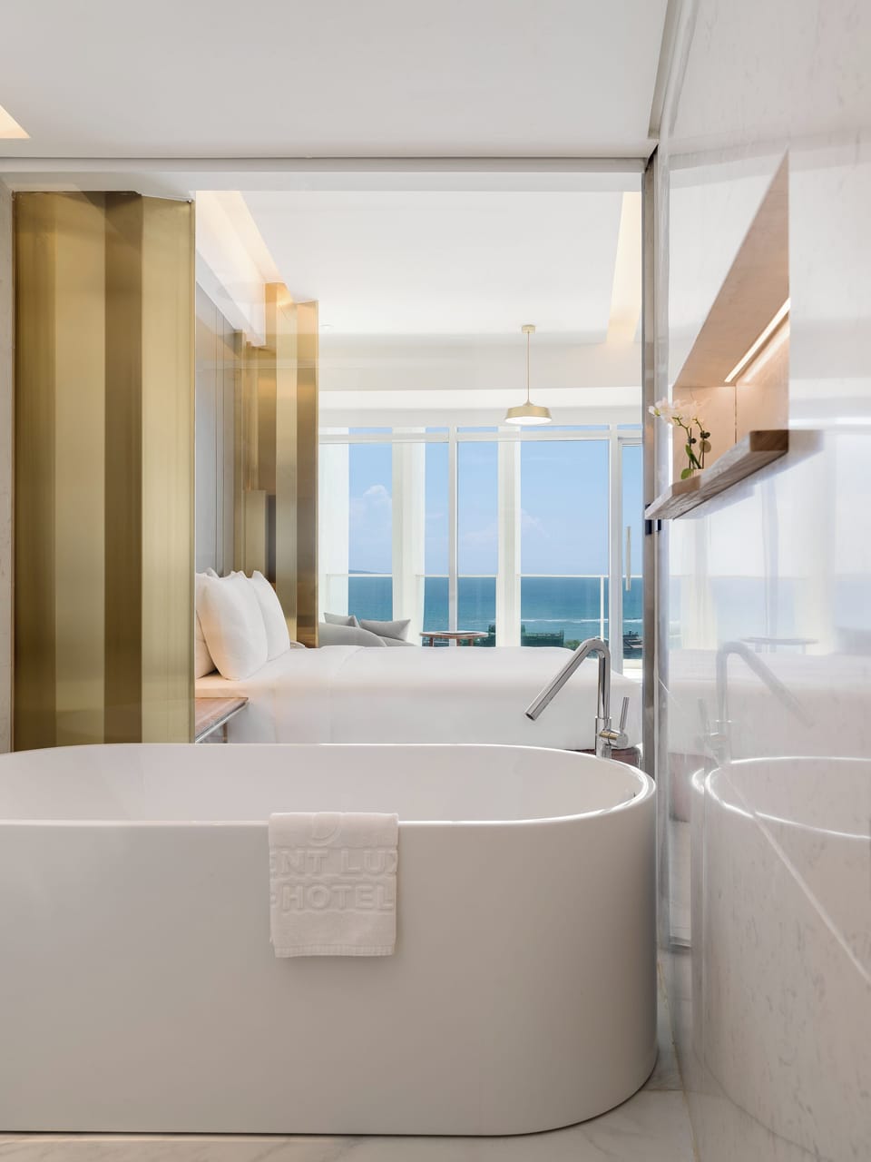 Deluxe Double Room, Balcony, Ocean View | Bathroom | Separate tub and shower, rainfall showerhead, hair dryer, slippers