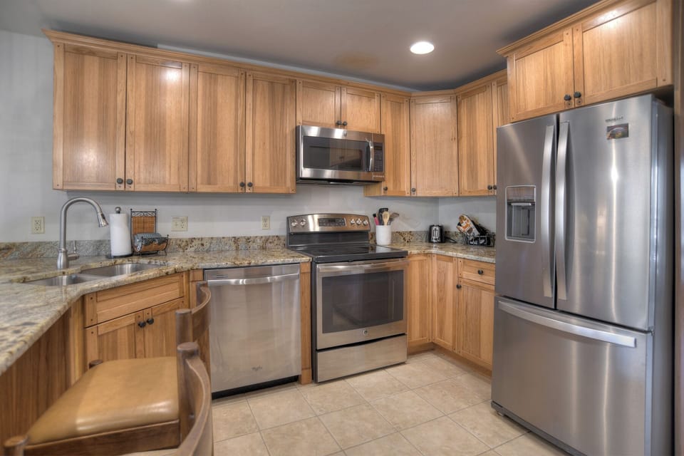 Bar Seating, Stainless Appliances