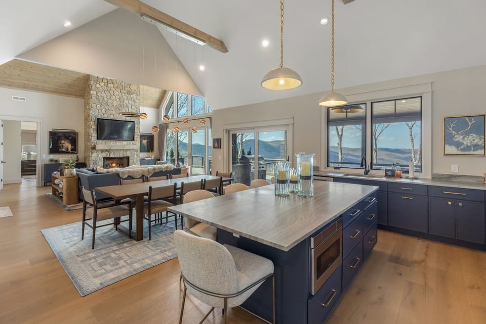Kitchen/Greatroom