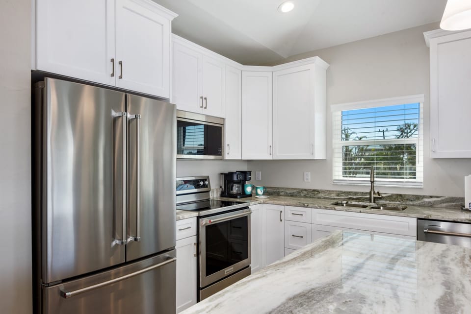 Full Kitchen
