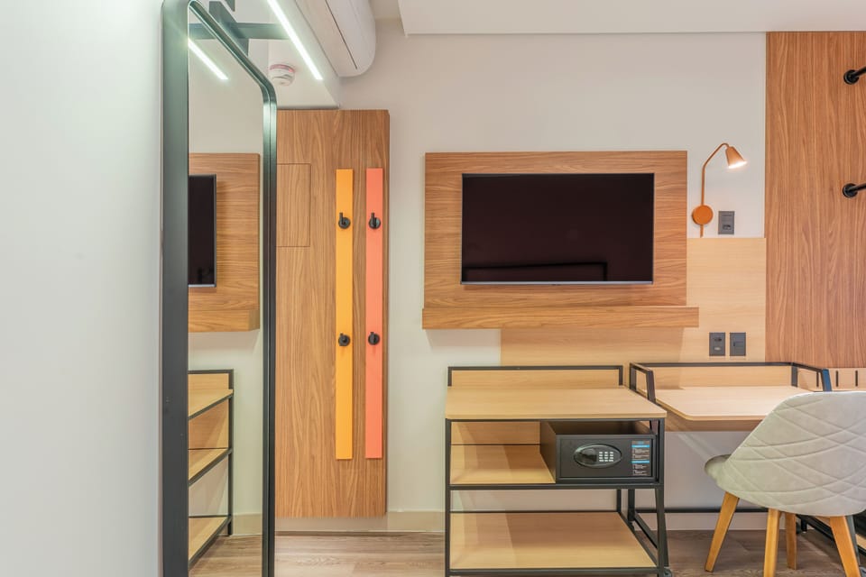 In-room safe, individually furnished, desk, laptop workspace
