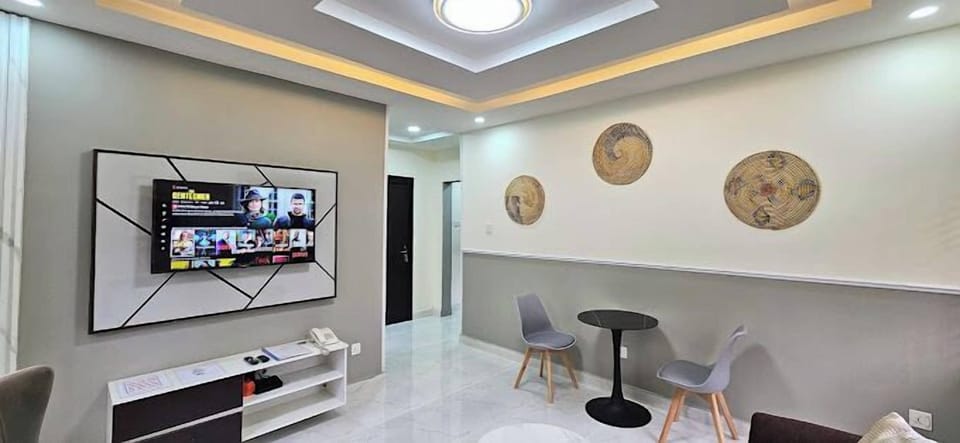 Family Apartment, Balcony, City View | Living area