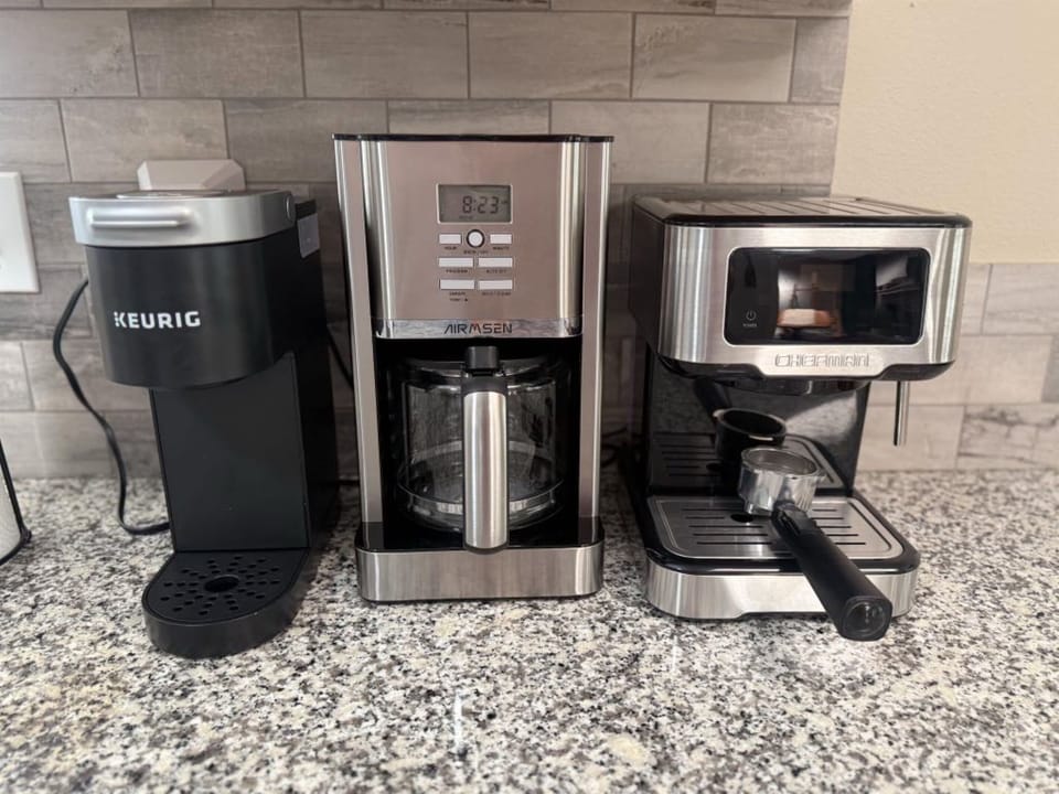 Coffee, please!