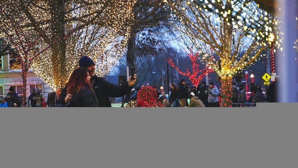 Downtown Bentonville is magica at Christmas time!