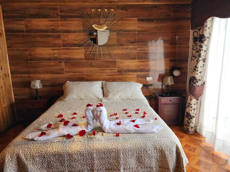 Family Room, Multiple Beds | Free WiFi