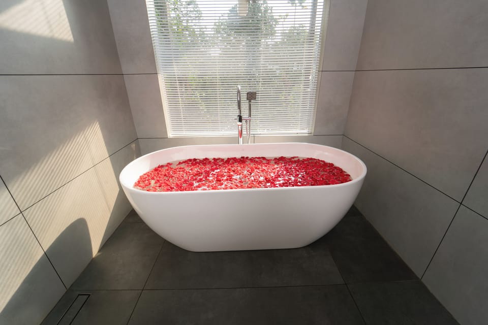 Deluxe Double Room, Hill View | Bathroom | Free toiletries, bathrobes, slippers, bidet