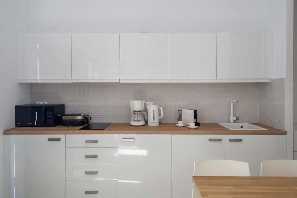 House | Private kitchen | Espresso maker, electric kettle, toaster, highchair