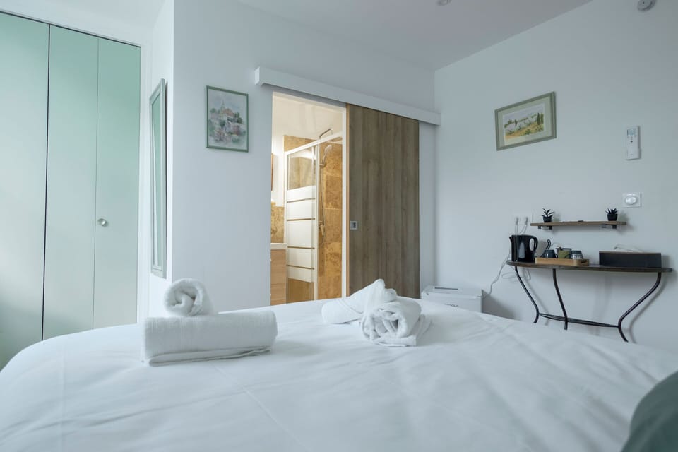 Superior Double Room, Ensuite | Free WiFi