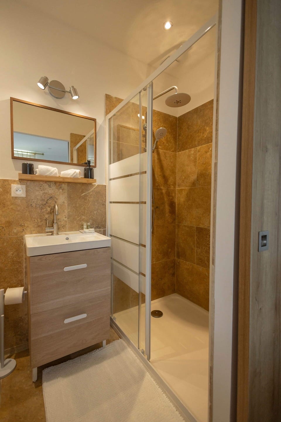 Superior Double or Twin Room, Ensuite, Garden View | Bathroom