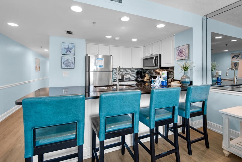 Condo, 1 King Bed with Sofa bed (SunDestin 1403) | Private kitchen | Oven, toaster