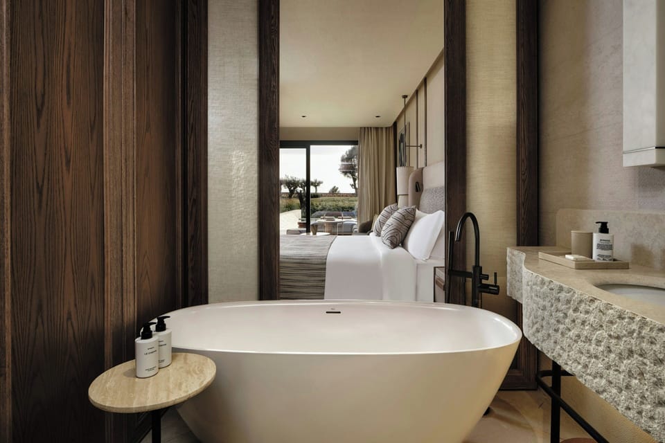 Room, 1 King Bed, Private Pool (View) | Minibar, in-room safe, blackout drapes, soundproofing