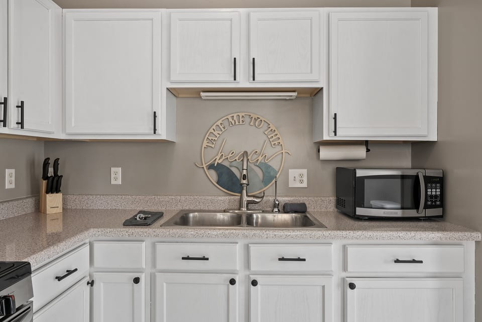 Fully equipped kitchen