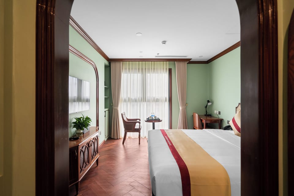 Deluxe Double Room | In-room safe, desk, free WiFi
