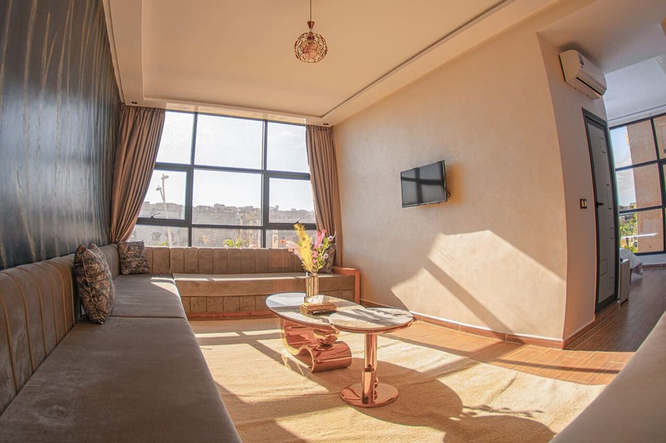 Family Suite, Balcony, City View | Desk, free WiFi, bed sheets