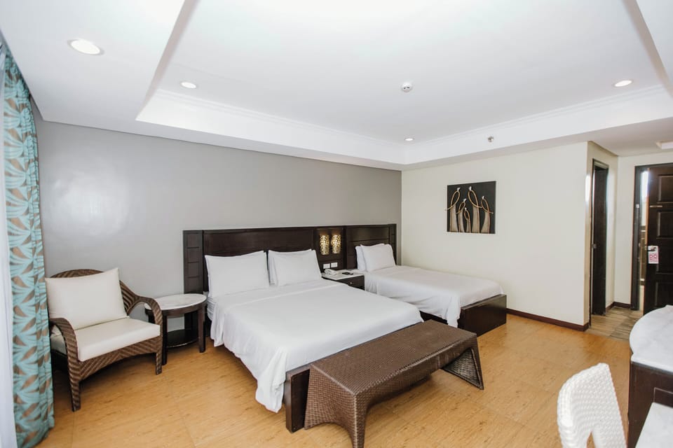 Deluxe Room, 1 Twin Bed, Balcony | Bed sheets