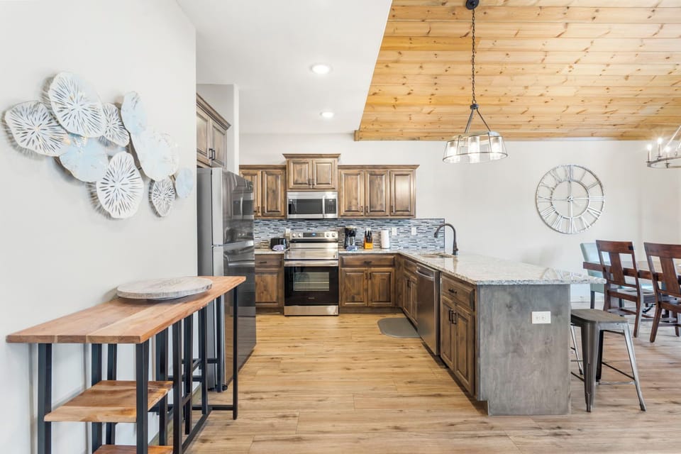 Full Kitchen