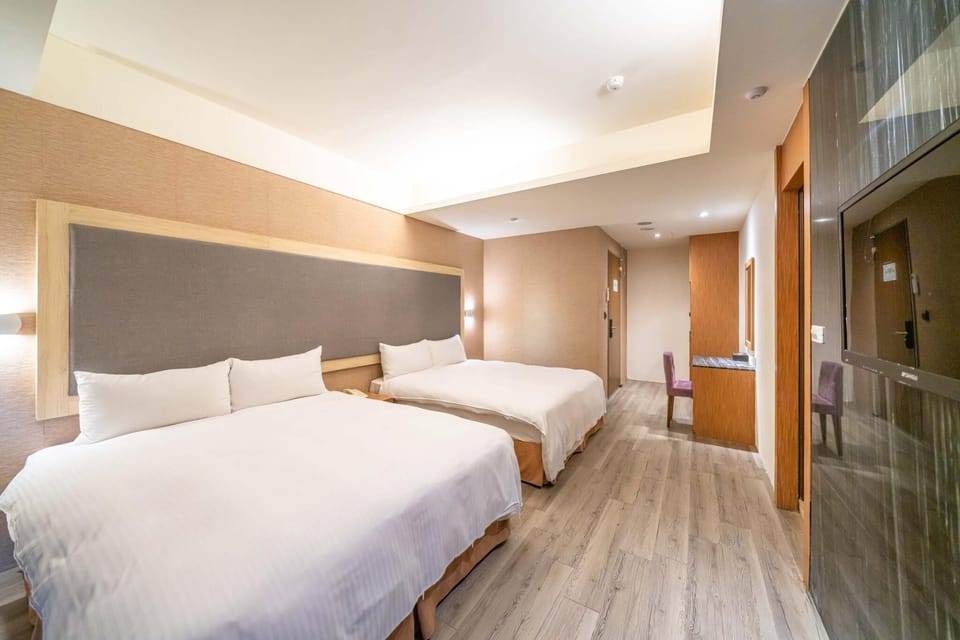 Classic Quadruple Room, City View | Free WiFi