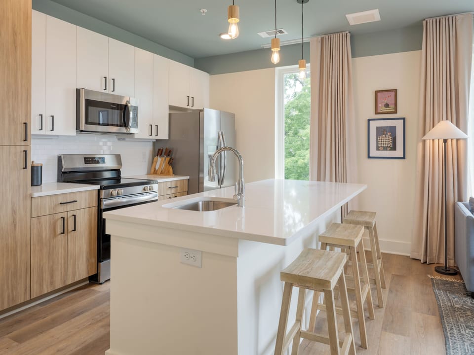Fully equipped kitchen.