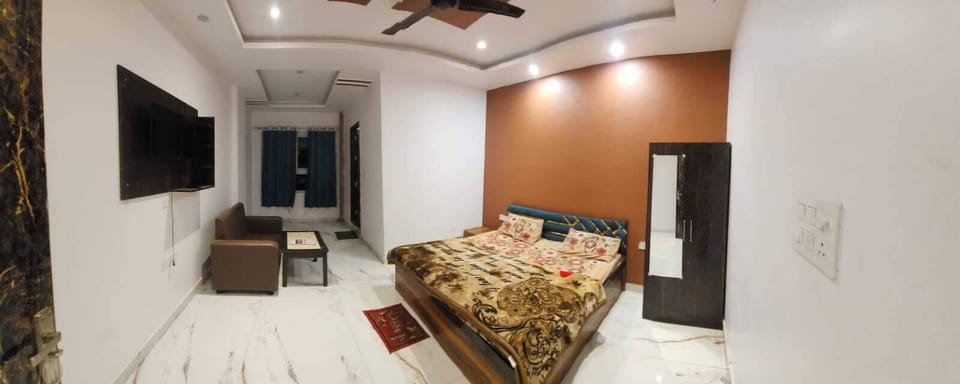 Economy Single Room | Free WiFi