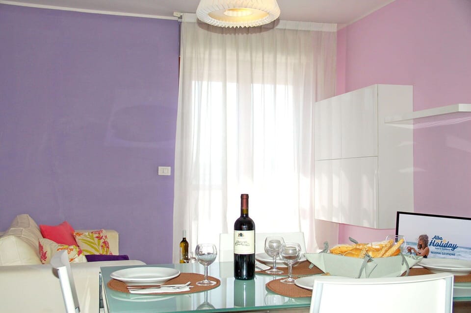 Autumn, Kitchen, Spring, Summer