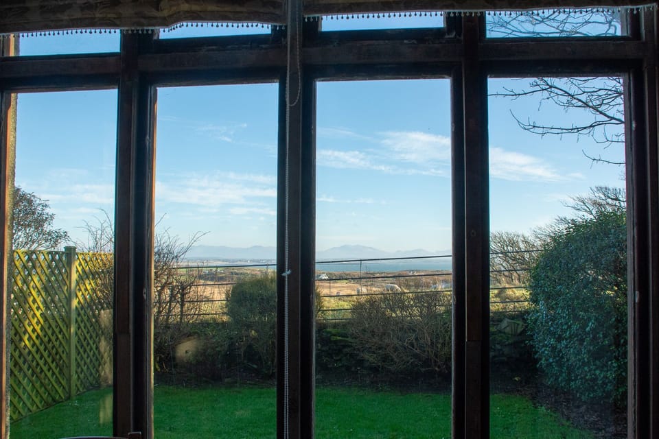 rhoscolyn-headland-holiday-cottage-sea-view-window