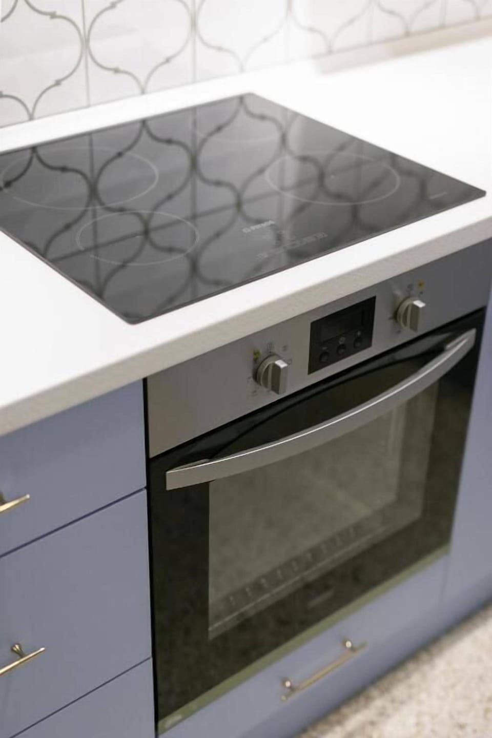 Apartment, Balcony | Private kitchen | Electric kettle