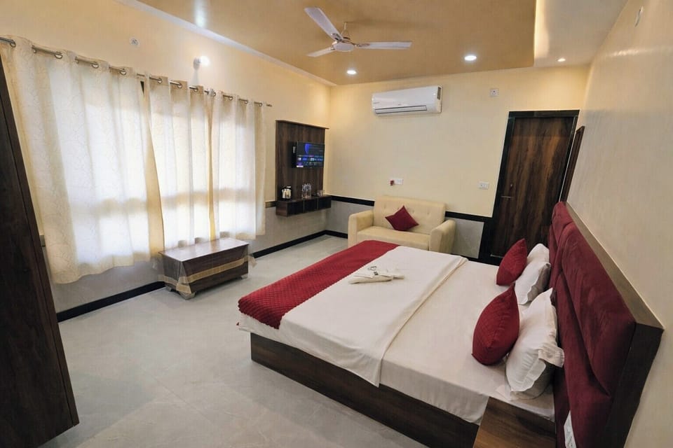Deluxe Double Room | Free WiFi