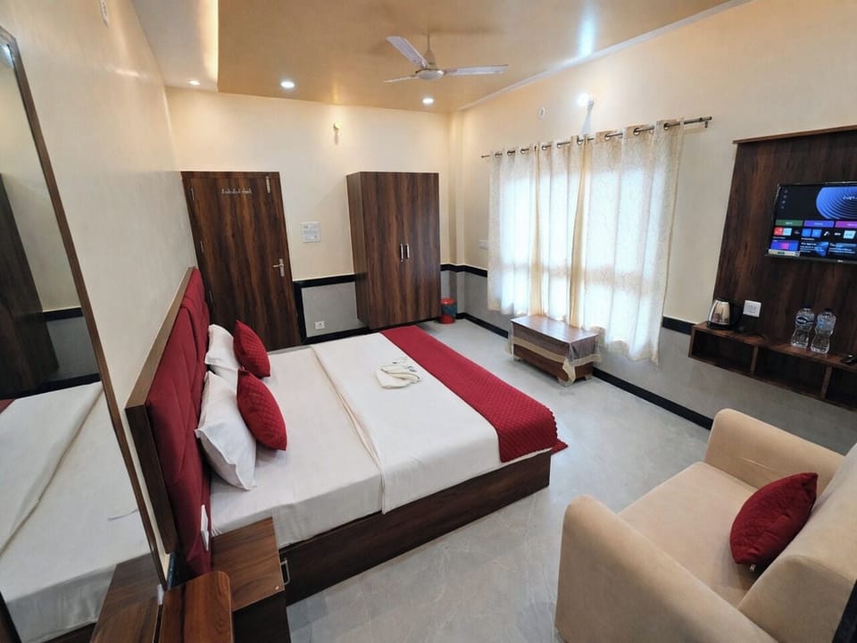 Deluxe Double Room | Free WiFi
