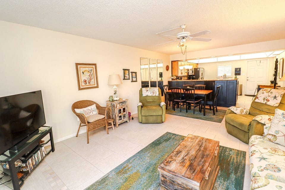 St. Augustine Beach Rentals Living Room