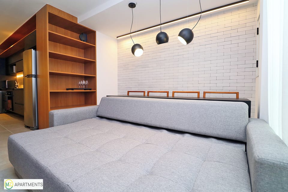 Deluxe Studio | Living area