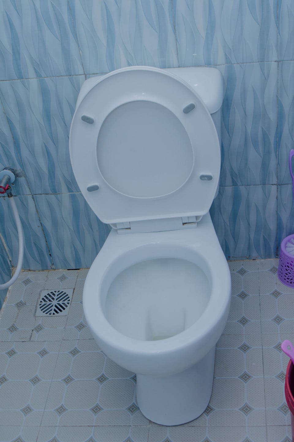 Deluxe Double Room, Non Smoking | Raised toilet seat