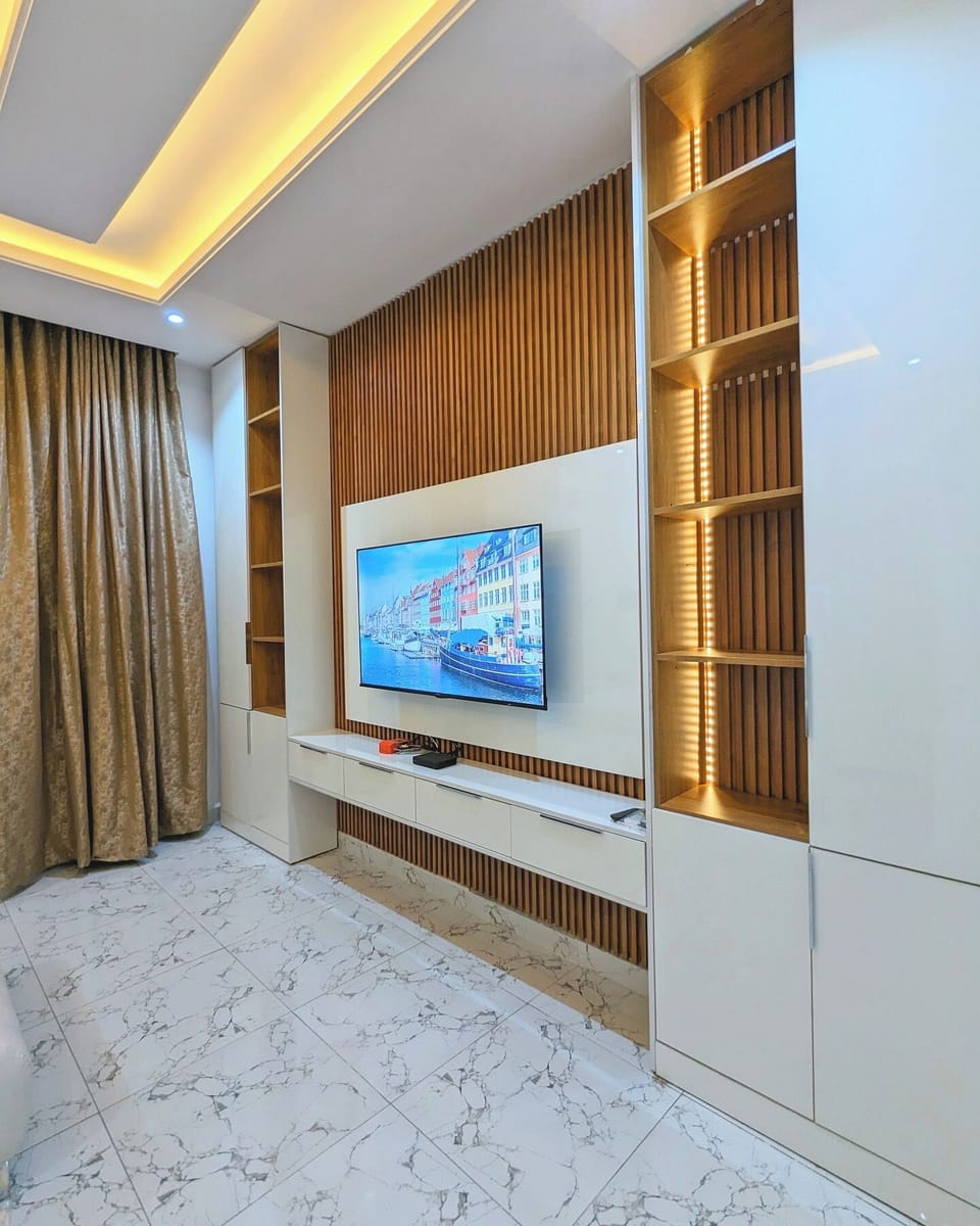 Junior Apartment, Balcony, City View | Living area | Flat-screen TV, fireplace