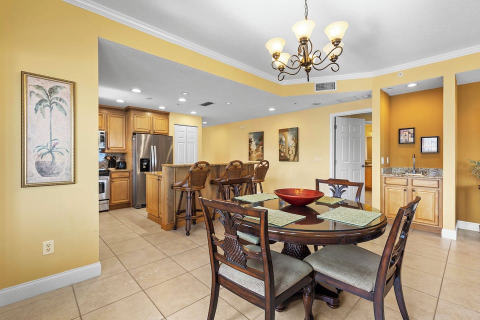 Open Concept Dining Room/Kitchen