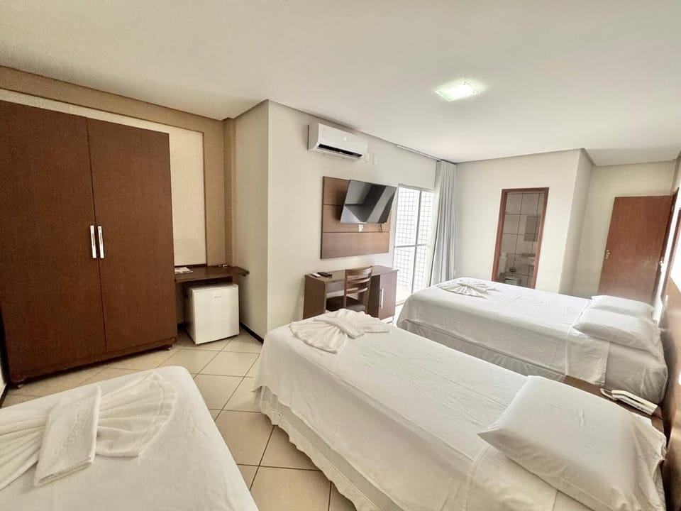 Family Quadruple Room, Multiple Beds | Premium bedding, pillowtop beds, desk, free WiFi